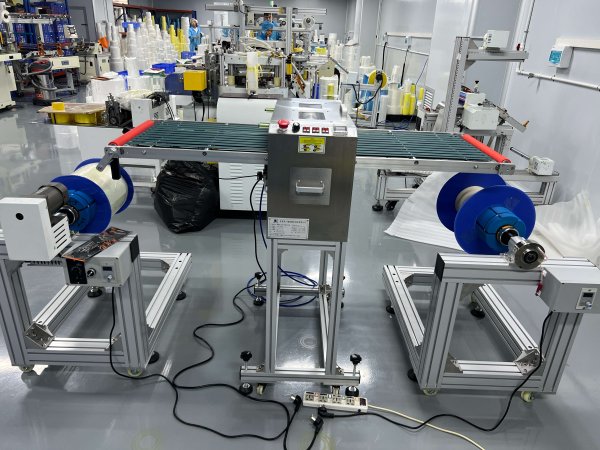 卷材、片材一體除塵機