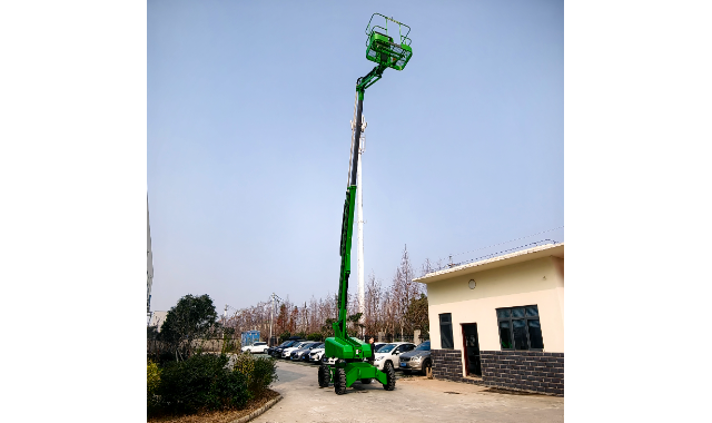 武漢曲臂式升降平臺哪家好 湖北高曼重工科技供應