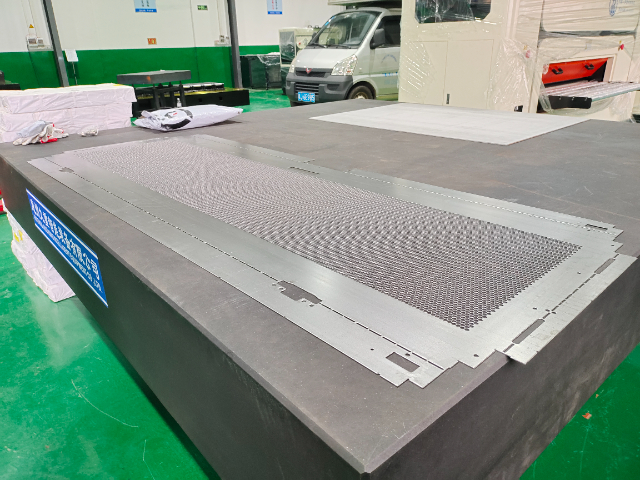 上海精密網(wǎng)板矯平機(jī)批發(fā)商 廣東九重智能裝備供應(yīng)