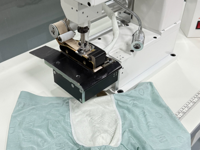 東莞帶膠折邊機(jī)價格 東莞市飛揚(yáng)自動化科技供應(yīng)