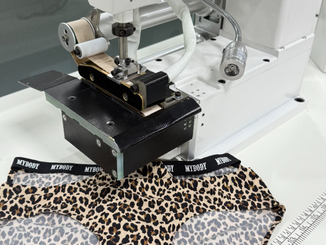 東莞折邊機(jī)廠商 東莞市飛揚(yáng)自動(dòng)化科技供應(yīng)