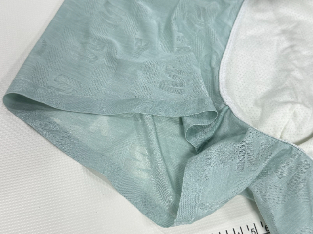 東莞服裝折邊機(jī)廠家 東莞市飛揚(yáng)自動(dòng)化科技供應(yīng)