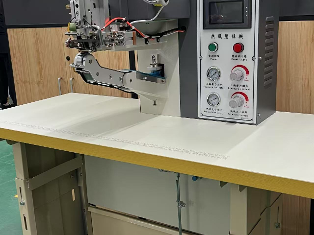 東莞上膠壓布條機(jī)價(jià)格 東莞市飛揚(yáng)自動(dòng)化科技供應(yīng);