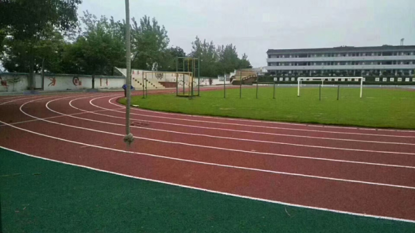 北京400米塑膠跑道生產(chǎn)廠家,塑膠跑道