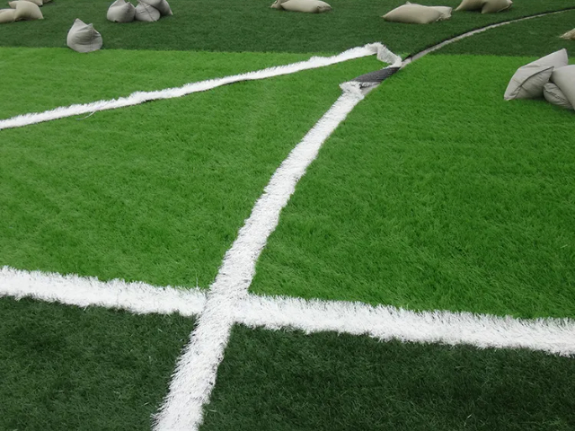 成都學校人造草坪供應 廣州蘭波旺體育設施供應