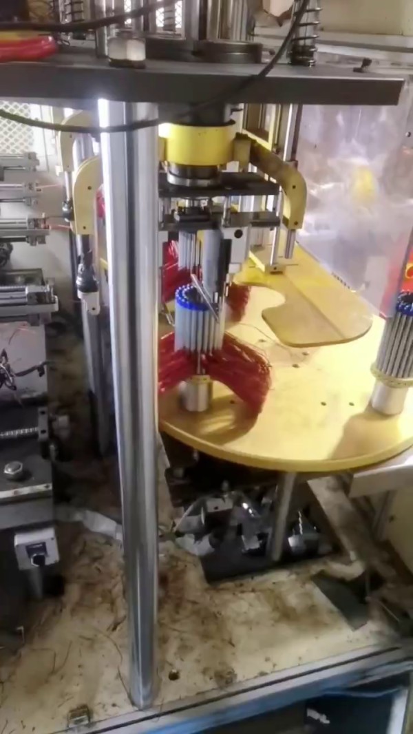 三相电机定子嵌线机生产线