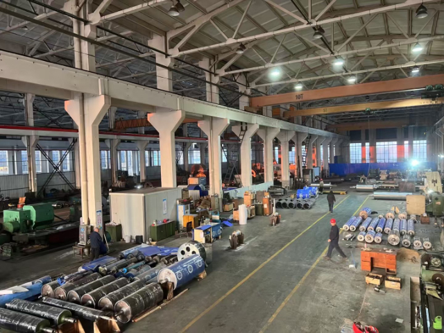 青島鋰電池隔膜鏡面輥定制 常州市聯(lián)豐鏡面輥制造供應(yīng);