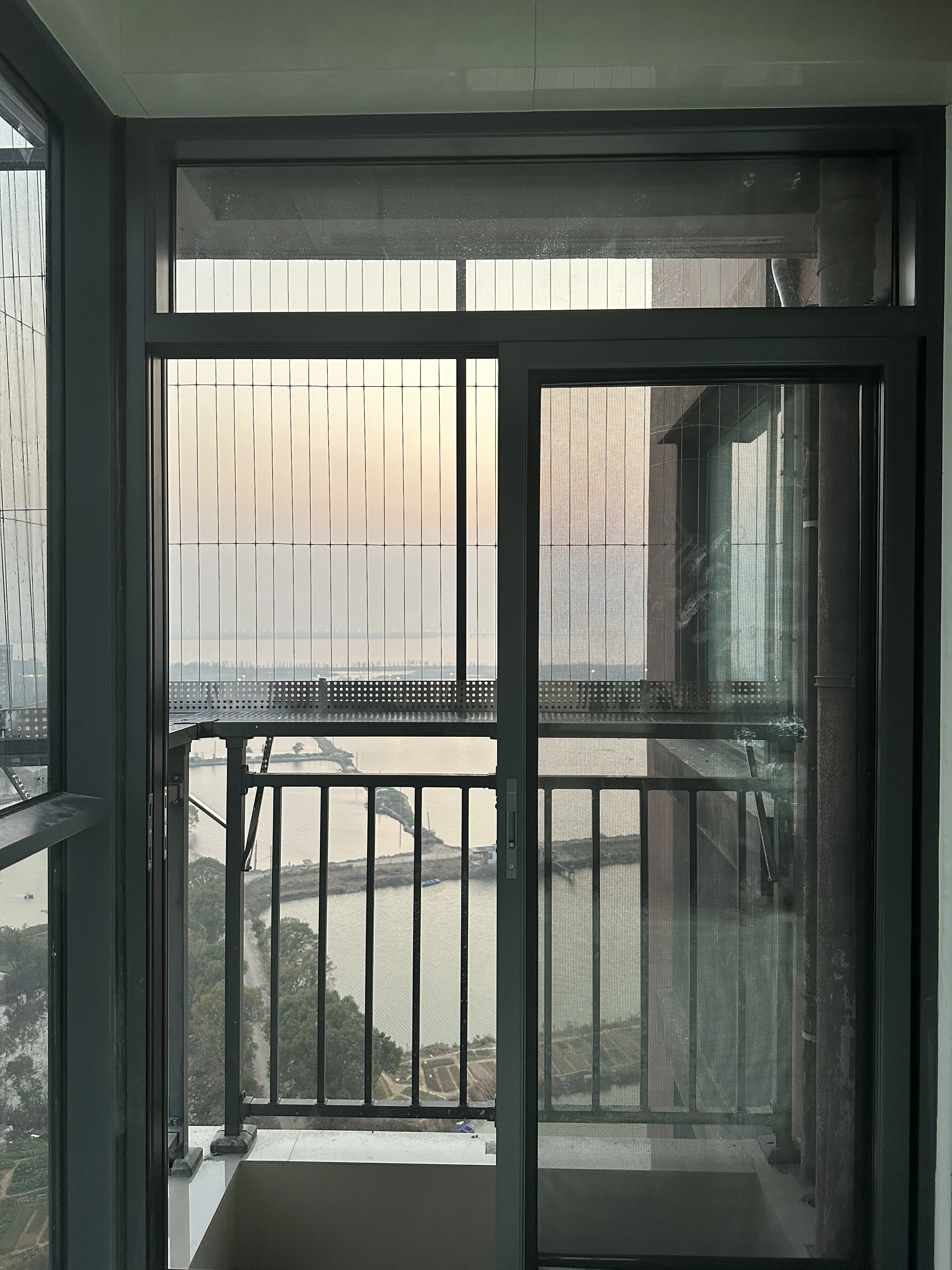 Invisible Window String Invisible Window Guard for the Balcony Invisible Technology Co.,Ltd.