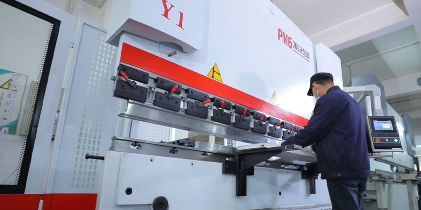 超凡制造基地生产设备