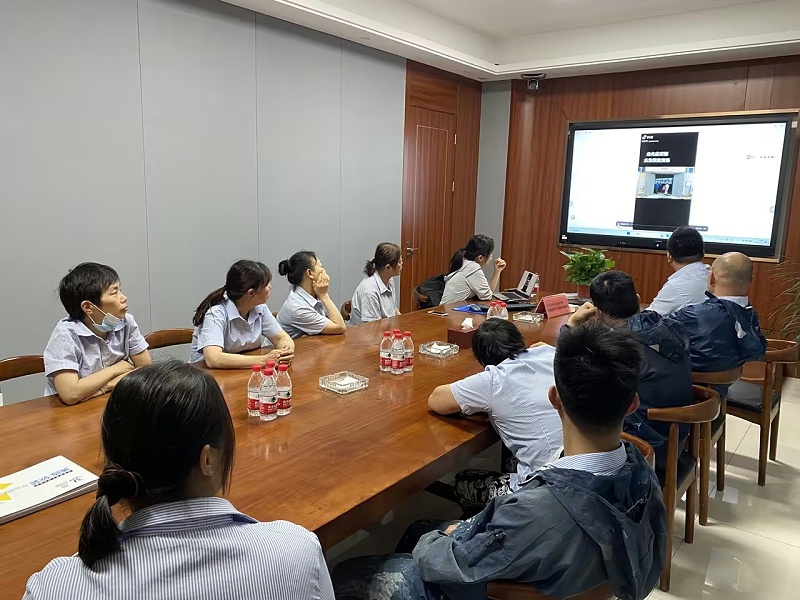 超凡标牌组织开展危险化学品泄漏事故应急处置救援综合演练