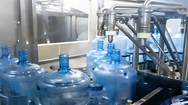 北京茶飲料灌裝機(jī)價格 廣東鳳義機(jī)械設(shè)備供應(yīng)