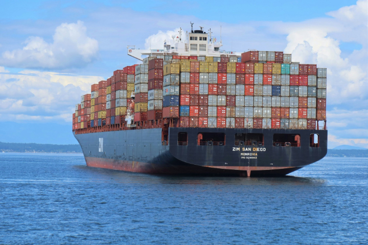 浙江时效稳定英国海运专线价位,华诚通英国海运专线