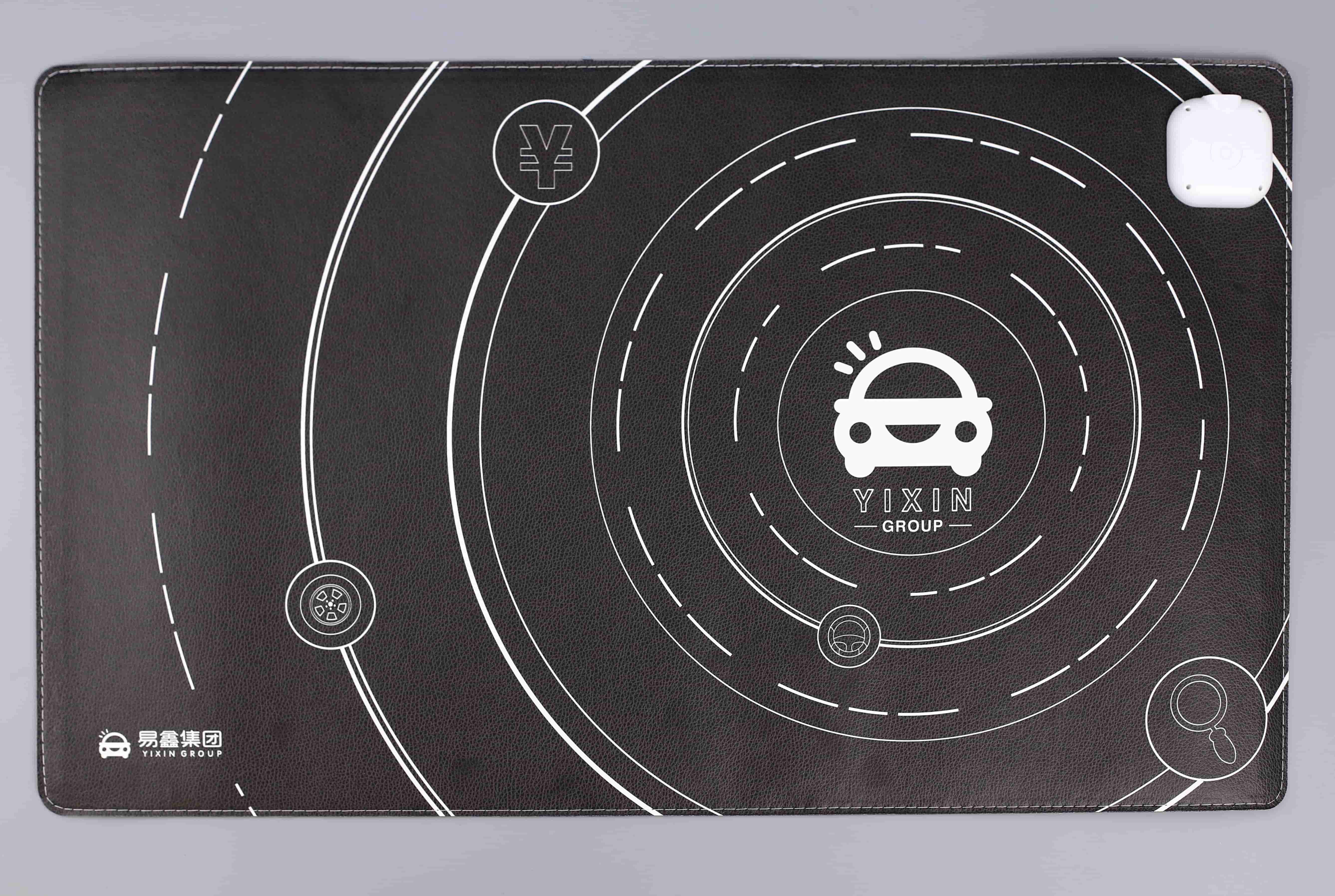 易鑫集團發熱桌墊