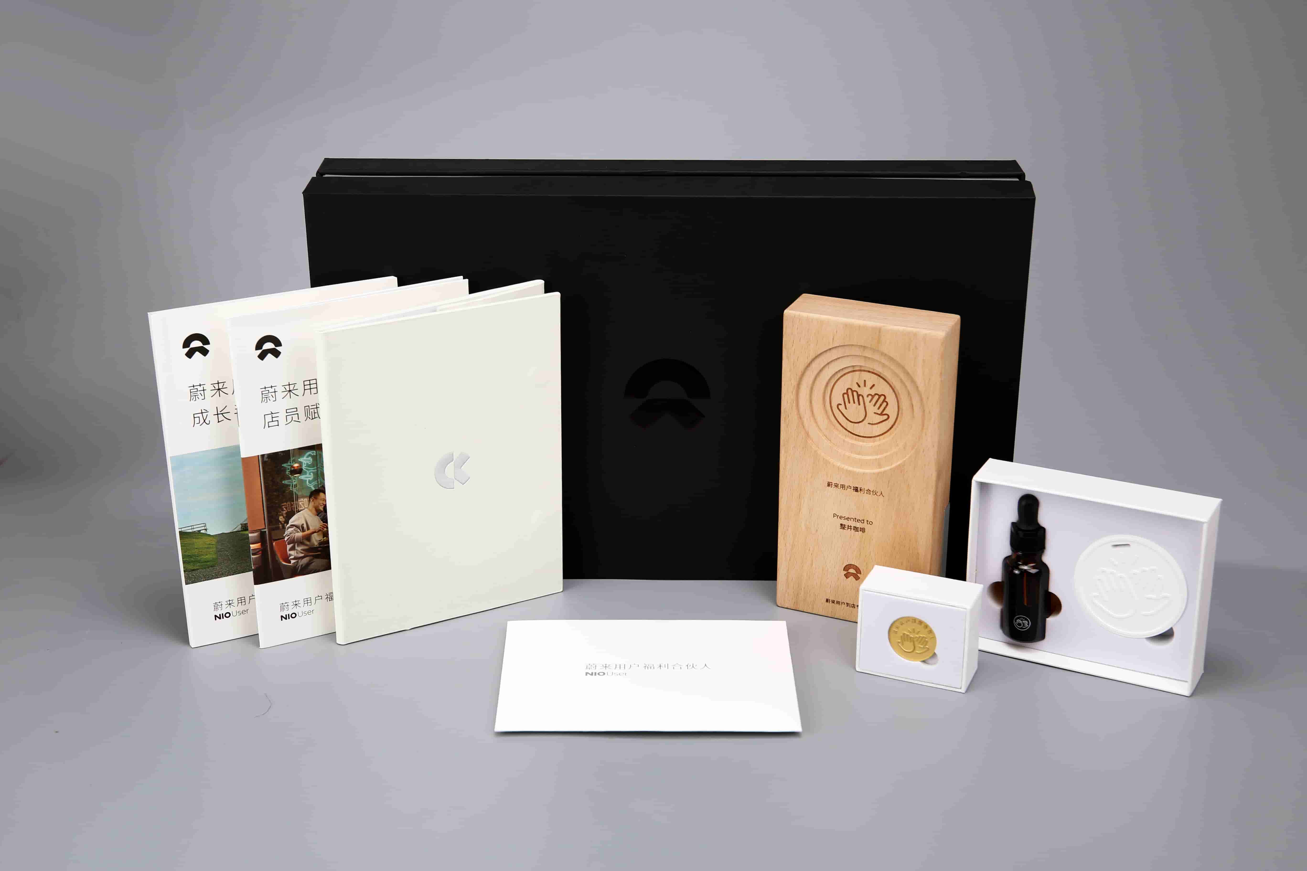 蔚來合伙人禮盒