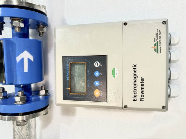 電磁流量計MAG888
