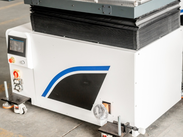 全自動隨動前托料生產(chǎn)過程