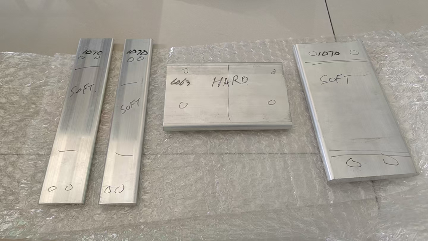 耐用小型精密折弯机生产过程,小型精密折弯机