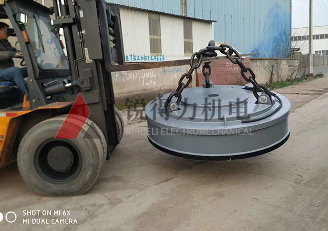 無錫爐料起重電磁鐵工作原理 無錫銳得力機電設(shè)備供應(yīng)