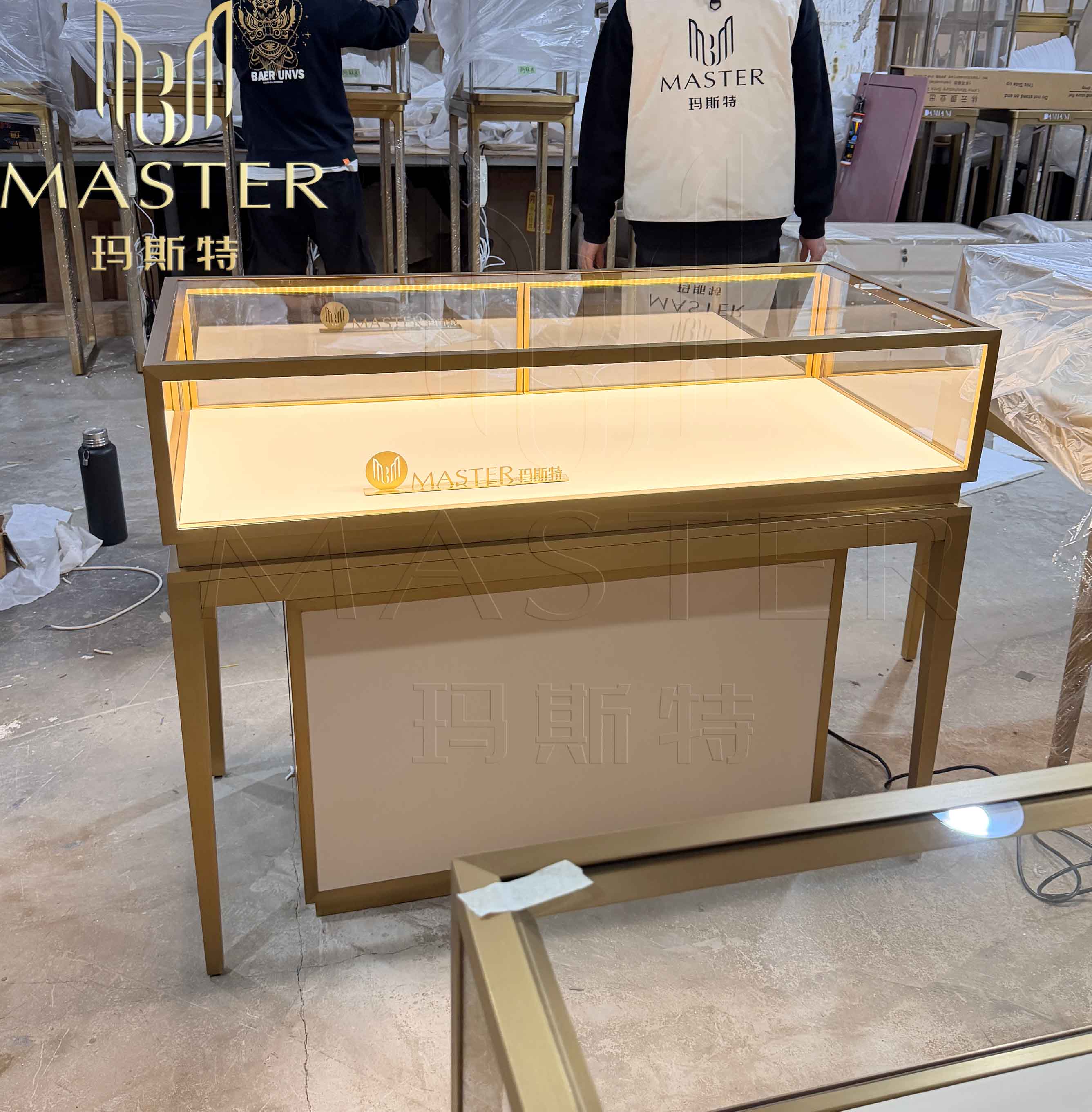 Display Case Master Key Master Showcase 47