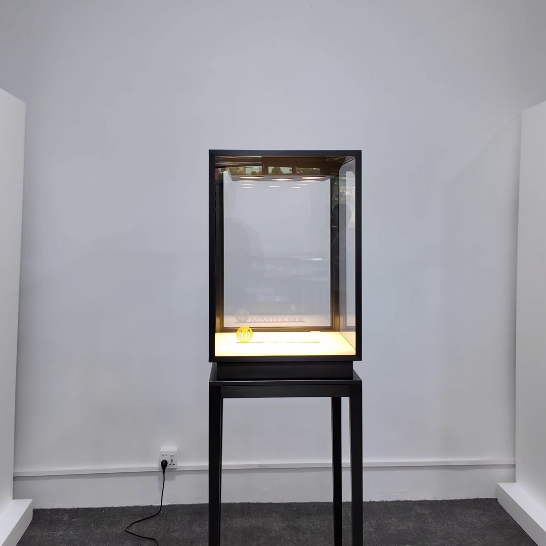 MASTER Classic Upright Glass Display Showcase w/ Right Angle Design ...