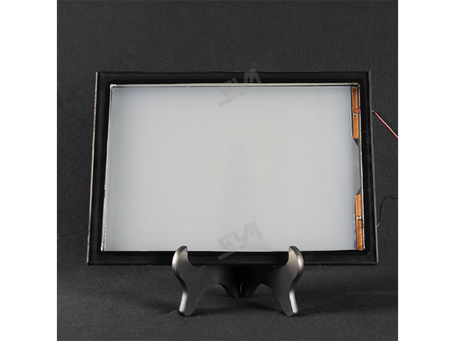 隔熱調(diào)光玻璃是什么意思 珠海水發(fā)興業(yè)新材料科技供應(yīng)