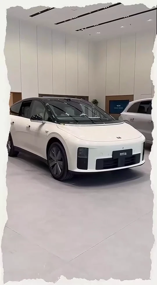 2025 Li Auto I6 SUV: Elektrikli Yakıt, CDC Süspansiyon ve Arka Cam