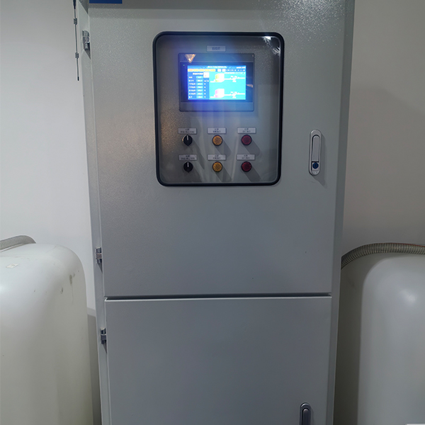 循環(huán)水在線除垢節(jié)能增效系統(tǒng)