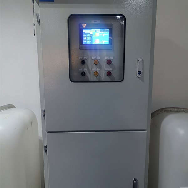 循環(huán)水在線除垢節(jié)能增效系統(tǒng)