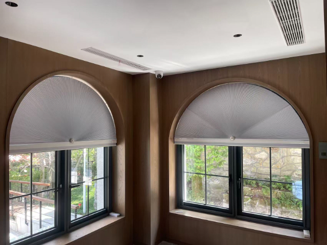 温州蜂巢帘电动蜂巢帘的安装费用通常是多少