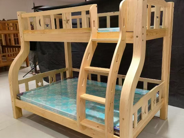辽宁品牌钢木课桌椅家具柜生产厂家,钢木课桌椅家具柜