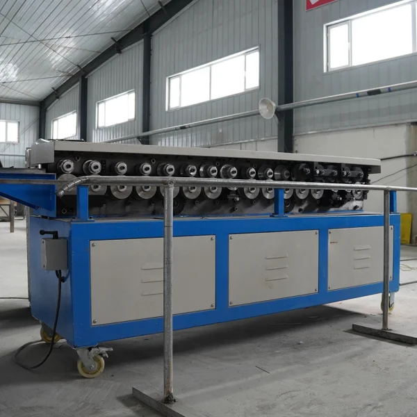 共板法蘭成型機