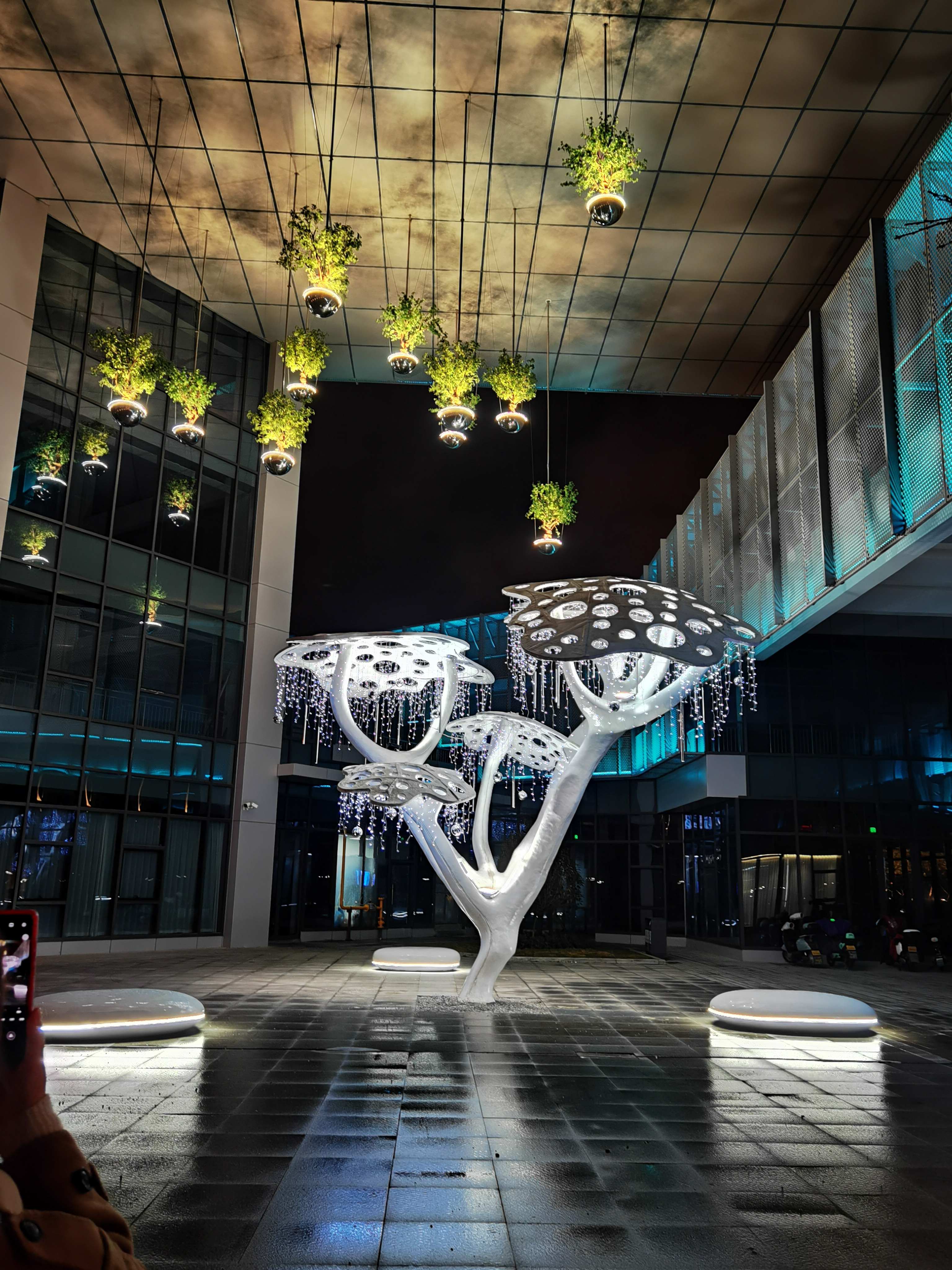 ?美陳藝術(shù)標(biāo)識(shí)成為商業(yè)增長(zhǎng)的隱形引擎