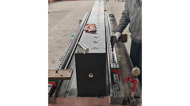 陜西全自動數(shù)控齒條磨床價(jià)格 朗博迪精密機(jī)械南供應(yīng);