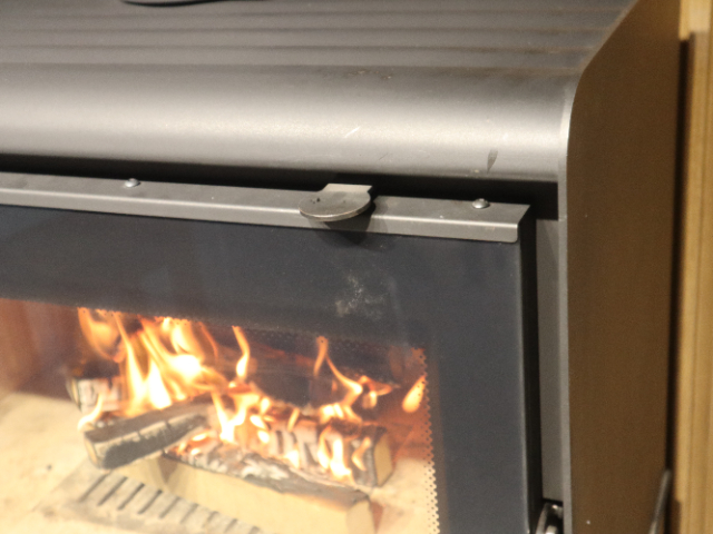 湖北山莊燃木壁爐如何設(shè)計(jì) 嵊州市精鑫電器供應(yīng)