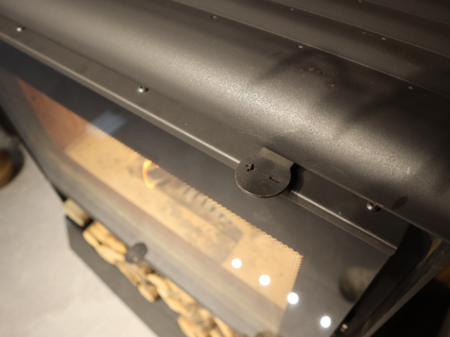 安徽民宿燃木壁爐使用場(chǎng)景 嵊州市精鑫電器供應(yīng)