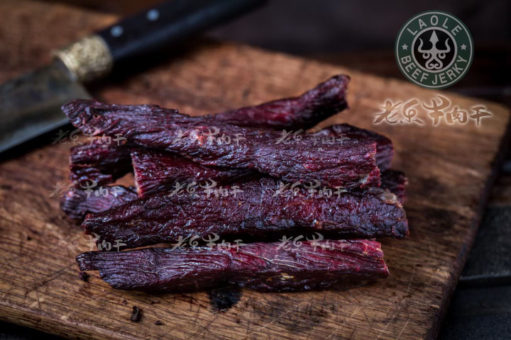 河北純手工制作牛肉干 和諧共贏 松山區(qū)老樂牛肉干供應(yīng)