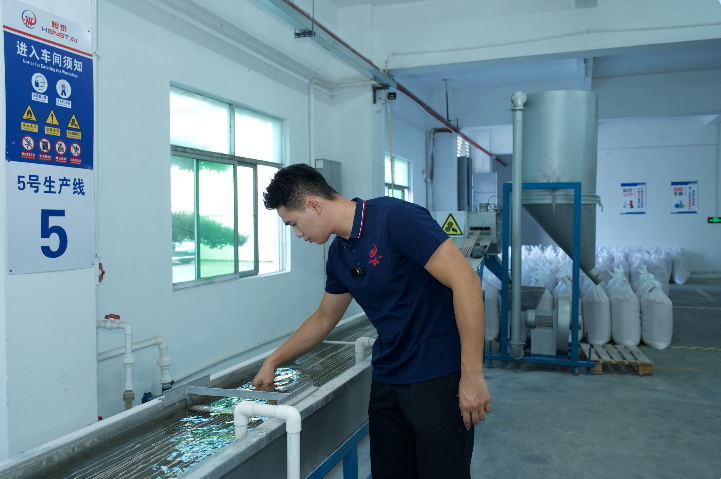 江苏可试样衣架浸塑粉施工工艺,衣架浸塑粉