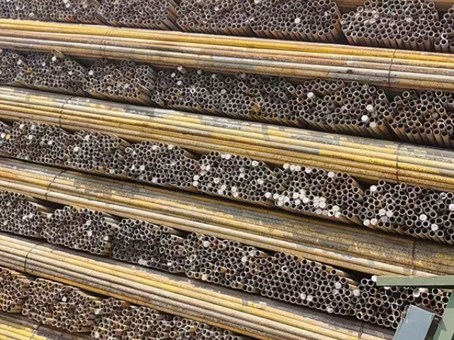 武漢外架防護(hù)網(wǎng)片出租公司 武漢友順誠興建筑設(shè)備租賃供應(yīng);