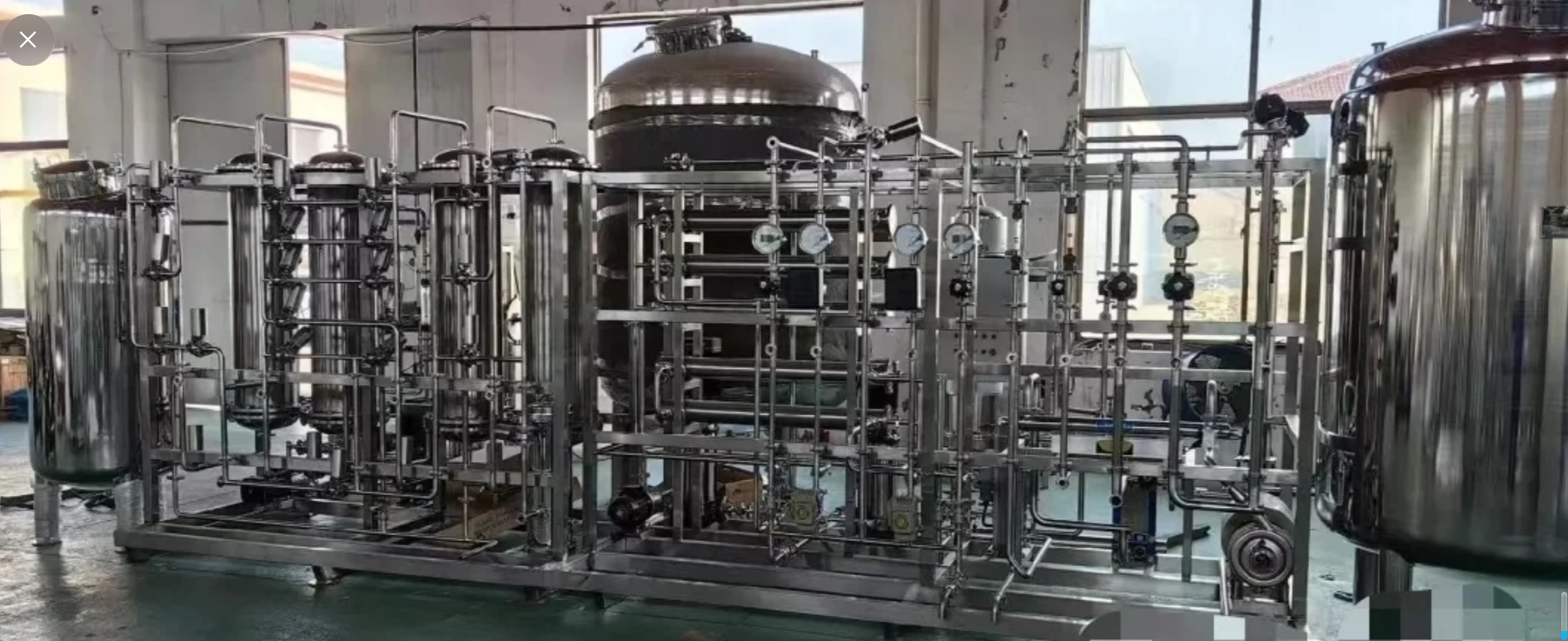 What kind of purification process does Wahaha Pure Water use?