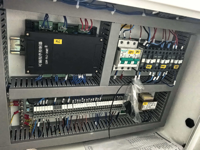 寧波人工壓蓋封箱機可以定制嗎 推薦咨詢 寧波誠頤智能包裝設(shè)備供應(yīng)