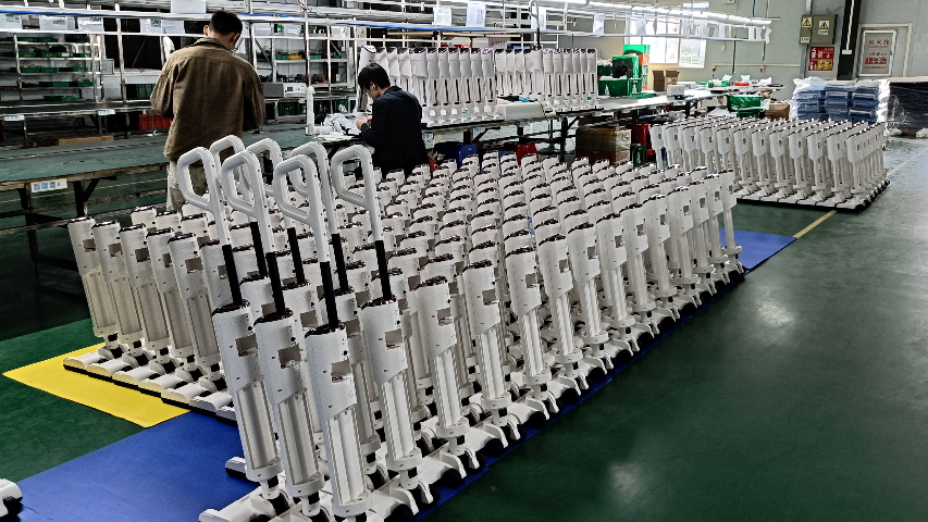 寧波防纏繞洗地機(jī)廠家 服務(wù)至上 銀頻智能供應(yīng)