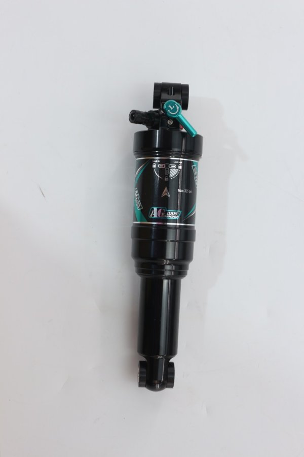 自行車(chē)軟尾后膽