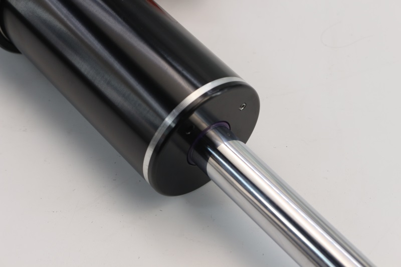 吉普牧馬人氮?dú)鉁p震器