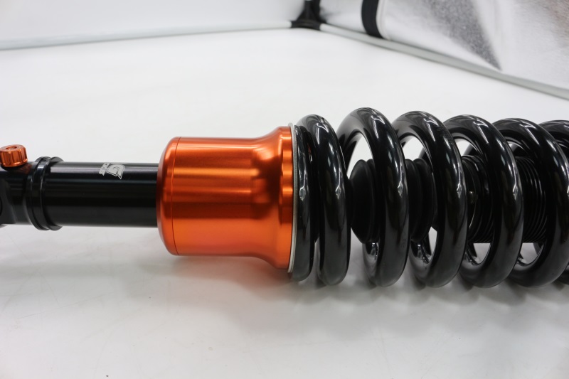 豐田車系列適用氮氣減震