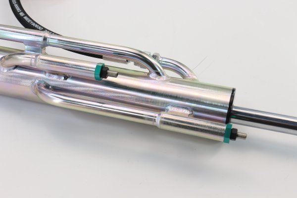 奔馳烏尼莫克房車三通道手調(diào)氮?dú)鉁p震器