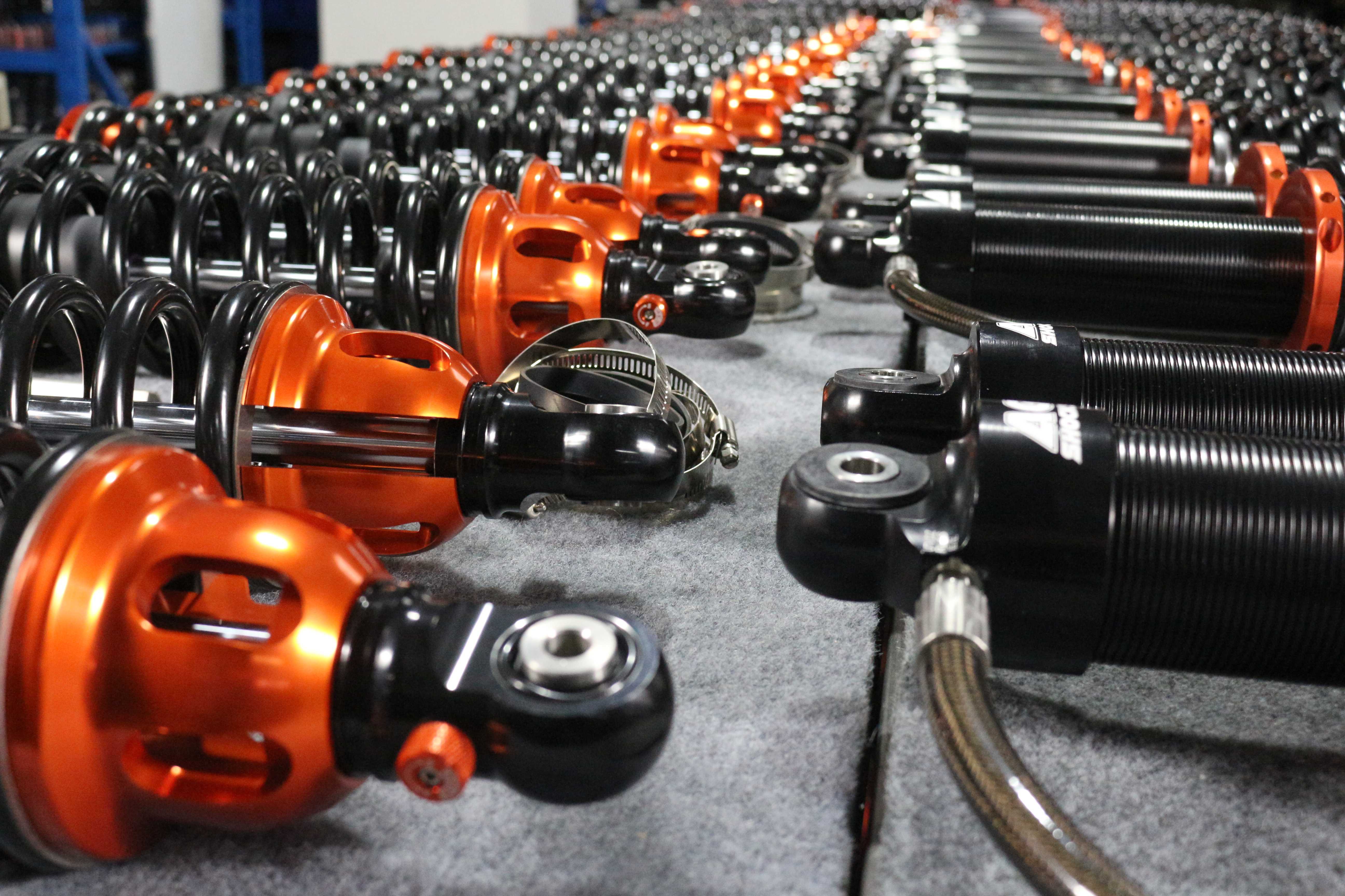 定制全地形車UTV系列氮?dú)鉁p震器