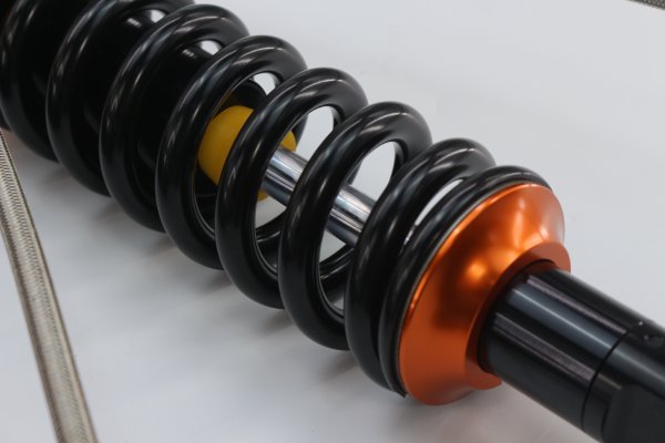 路特斯跑車改裝霸哥氮?dú)鉁p震器