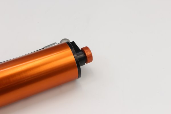 奔馳烏尼莫克房車三通道手調(diào)氮?dú)鉁p震器