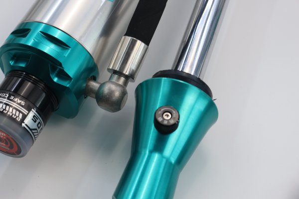 道奇公羊5500定制無線電控氮氣減震器