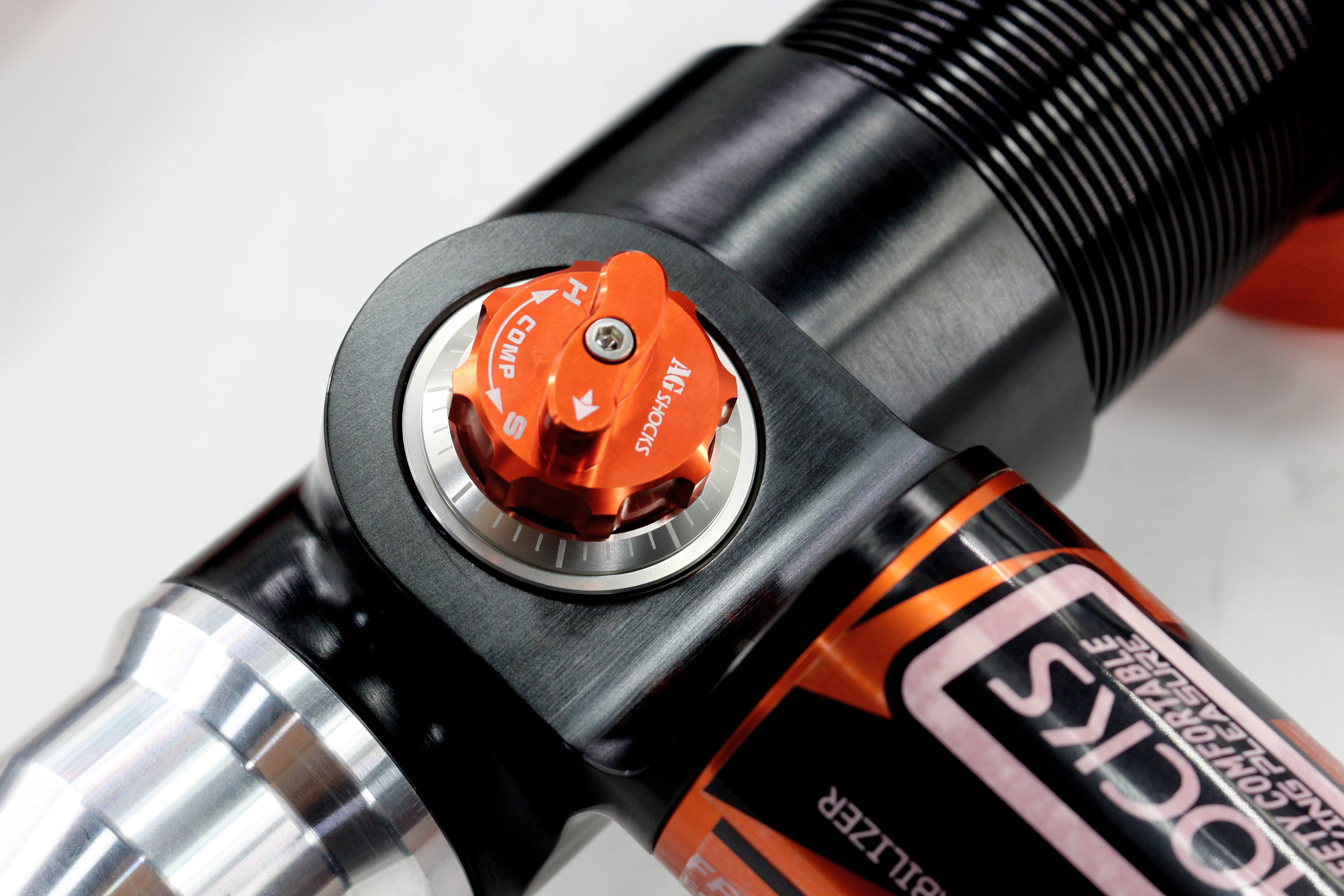 坦克300/400/500霸哥AGSHOCKS手調(diào)氮?dú)鉁p震器